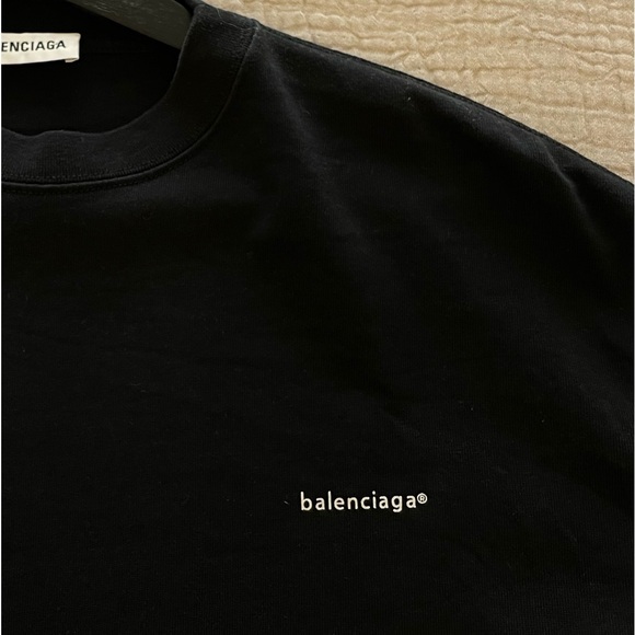 BALENCIAGA authentic tshirt in new condition size extra small - Picture 4 of 5